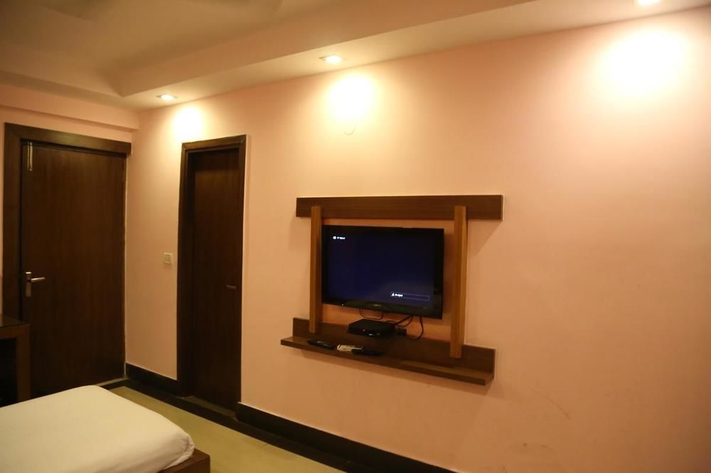 Hotel Grand Plaza New Delhi Exterior photo